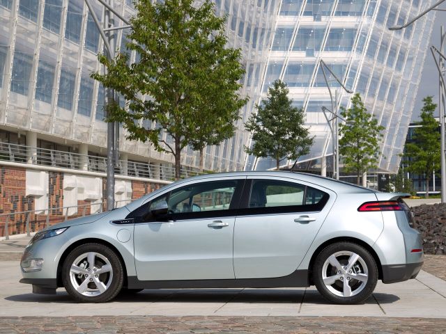 Фото Chevrolet Volt I #2