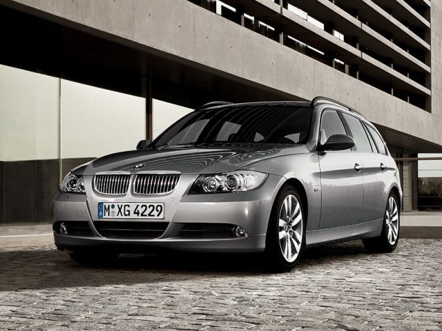 Фото BMW 3 Series V (E90/E91/E92/E93) #1