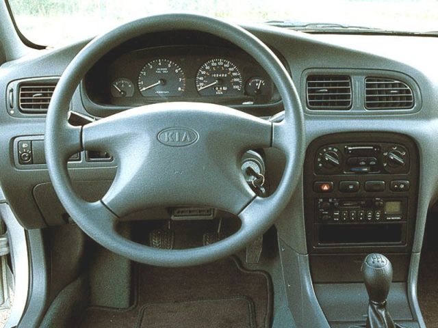 Фото Kia Clarus II #3