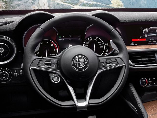 Фото Alfa Romeo Stelvio #4