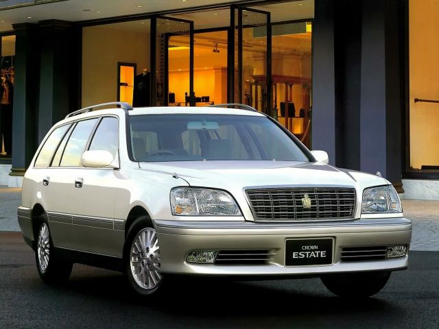 Фото Toyota Crown XI (S170) #3