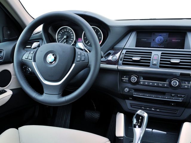 Фото BMW X6 I (E71) #11