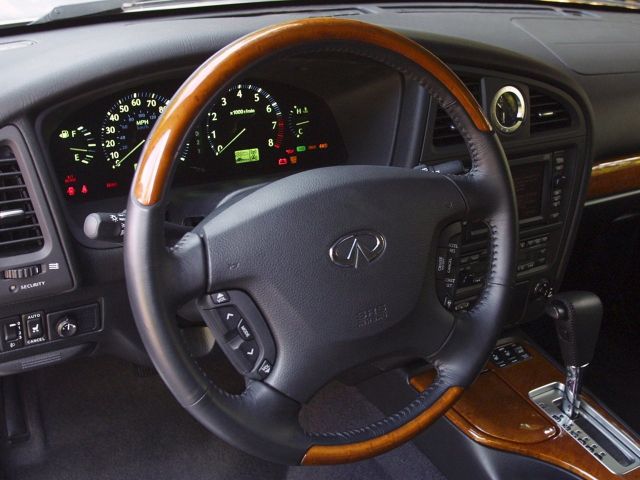 Фото Infiniti QX4 I #4