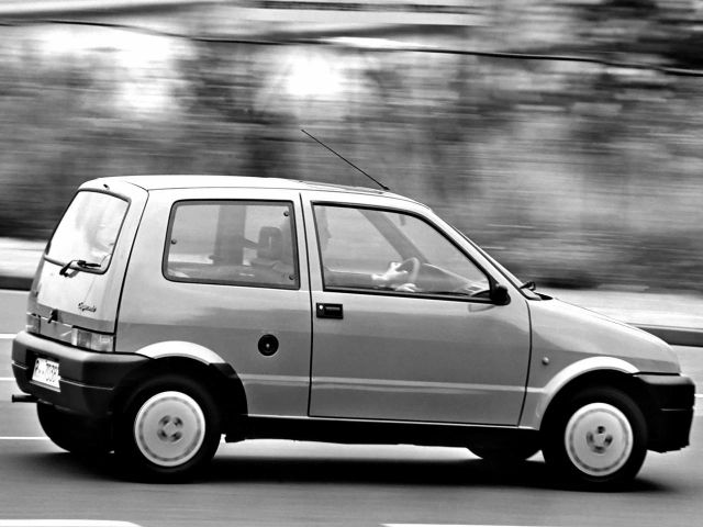 Фото Fiat Cinquecento #2