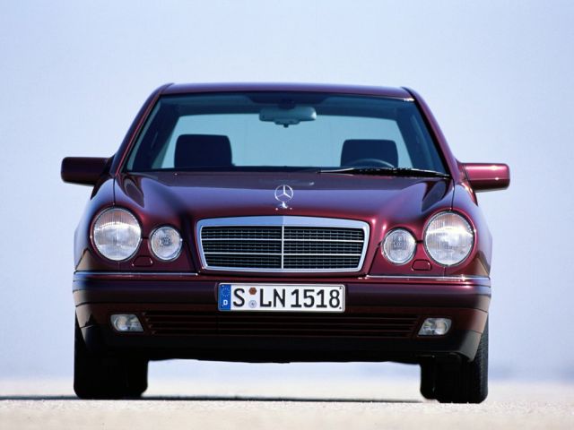 Фото Mercedes-Benz E-Класс II (W210, S210) #5