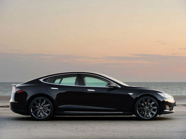 Фото Tesla Model S I #11