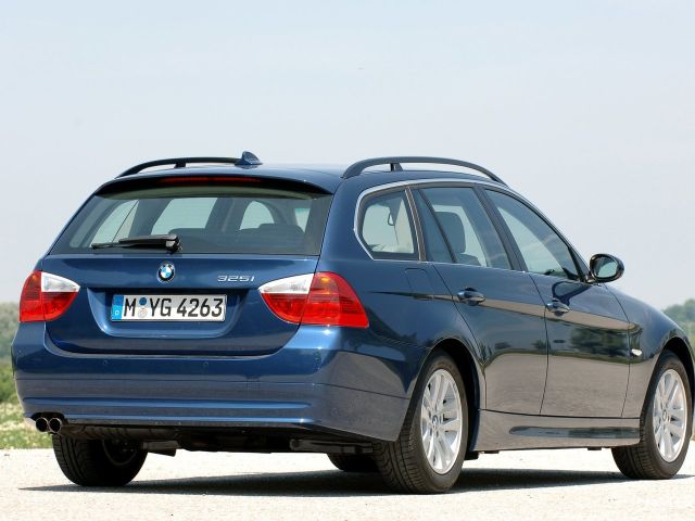 Фото BMW 3 Series V (E90/E91/E92/E93) #3