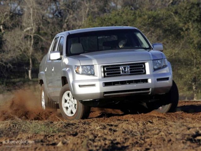 Фото Honda Ridgeline I #3