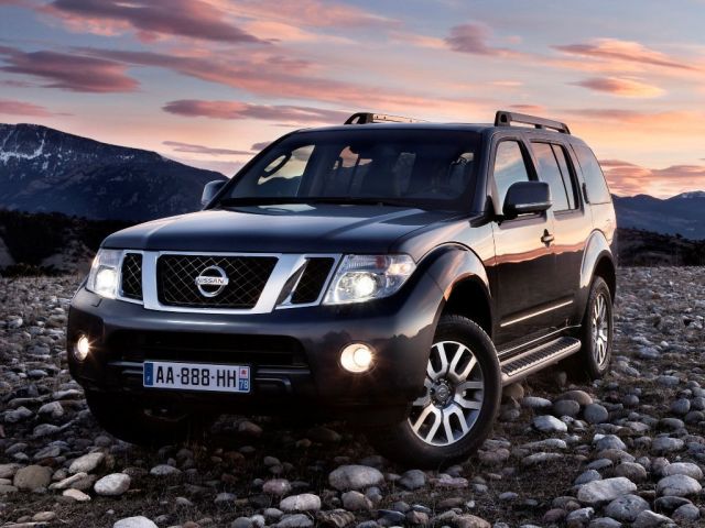 Фото Nissan Pathfinder III Restyling #1