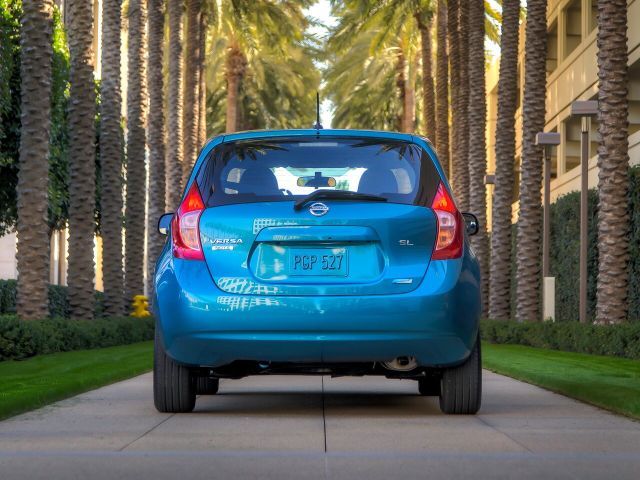 Фото Nissan Versa Note I #4