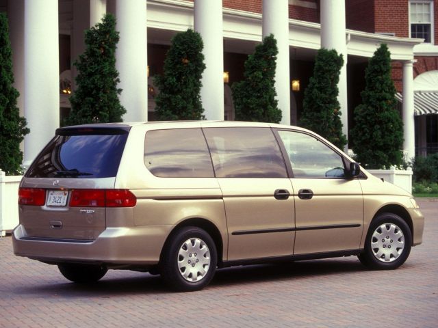 Фото Honda Odyssey (North America) II #3