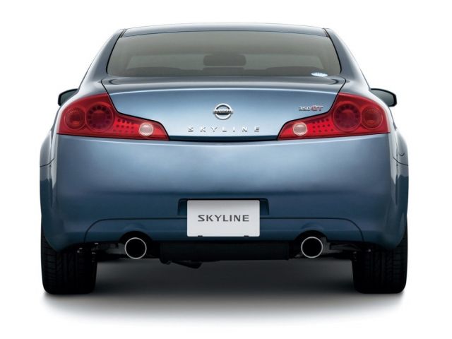 Фото Nissan Skyline XI (V35) #4