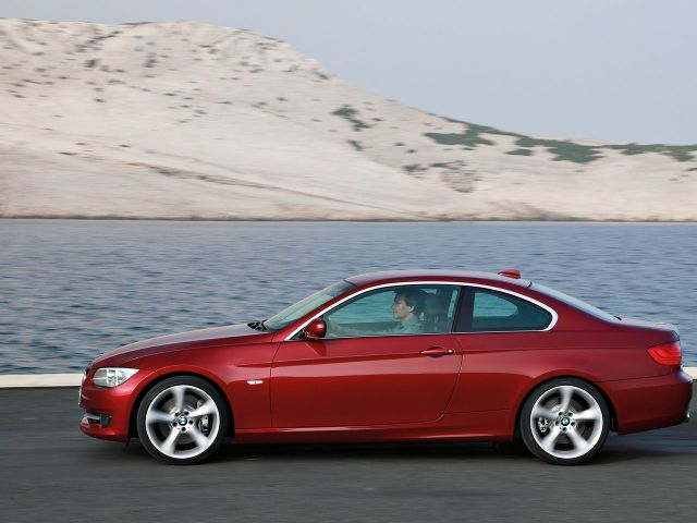 Фото BMW 3 Series V (E90/E91/E92/E93) Restyling #15