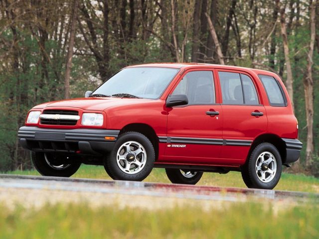 Фото Chevrolet Tracker II #1