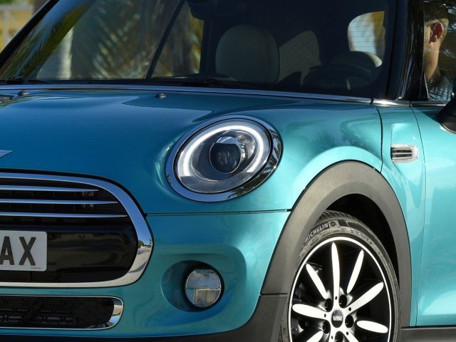 Фото MINI Cabrio III #4