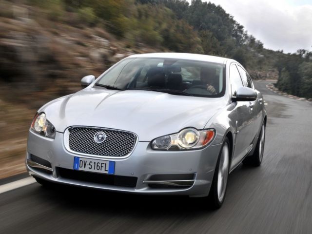 Фото Jaguar XF I #3