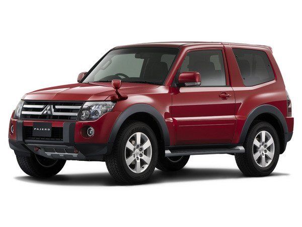 Фото Mitsubishi Pajero IV #1