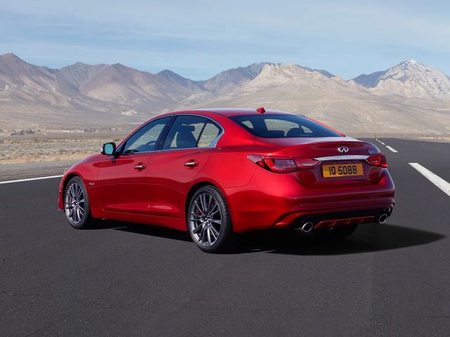 Фото Infiniti Q50 I Restyling #2