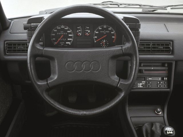 Фото Audi 90 I (B2) #3