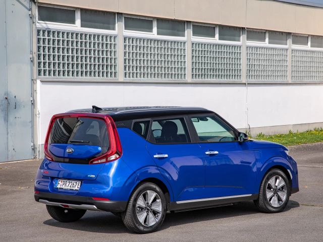 Фото Kia Soul EV II #2