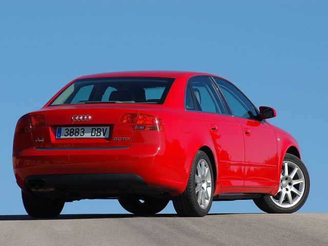 Фото Audi A4 III (B7) #12