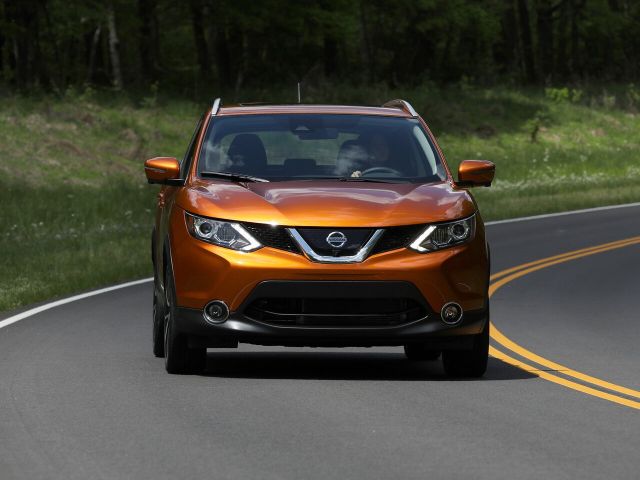 Фото Nissan Rogue Sport I #3