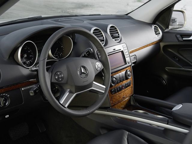Фото Mercedes-Benz GL-Класс I (X164) #5