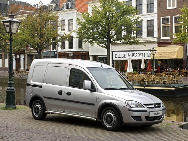 Фото Opel Combo C Restyling #1