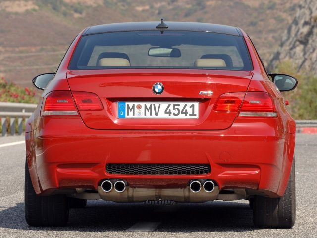 Фото BMW M3 IV (E90) #6