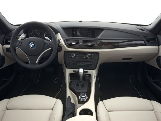 Фото BMW X1 I (E84) #9