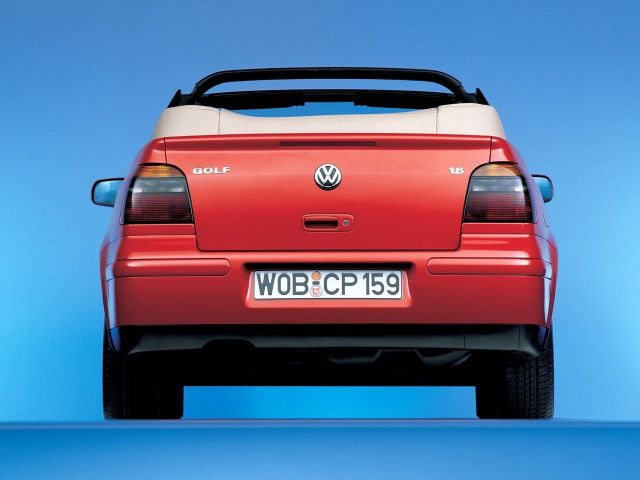 Фото Volkswagen Golf IV #4