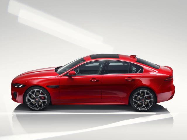 Фото Jaguar XE I Restyling #7