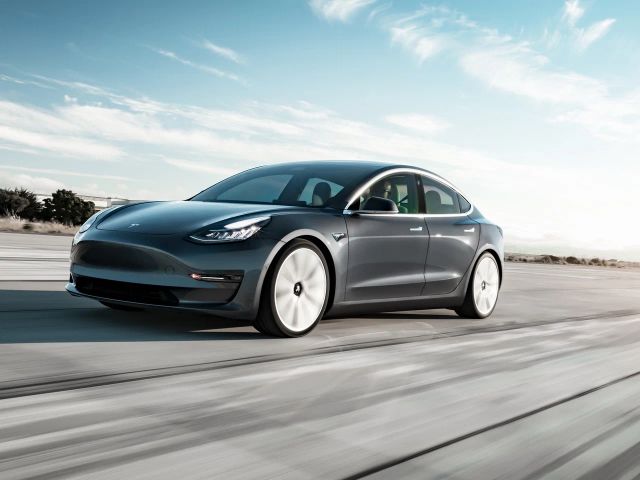 Фото Tesla Model 3 I #1