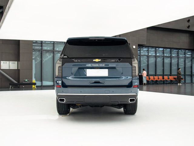 Фото Chevrolet Tahoe V Restyling #4