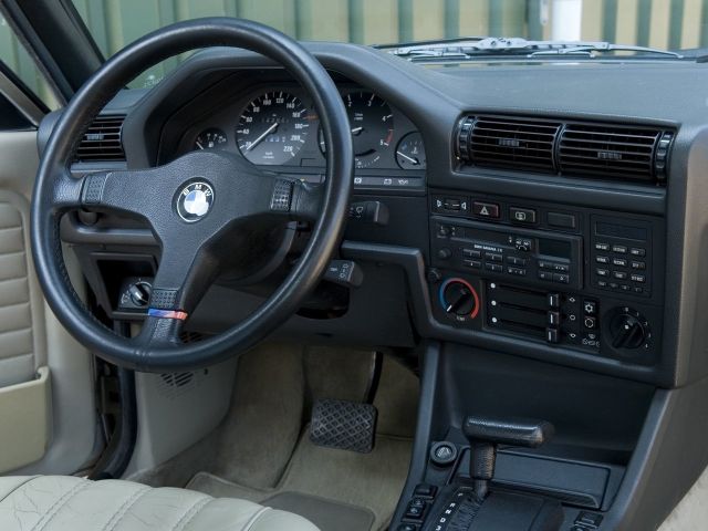 Фото BMW 3 Series II (E30) #3