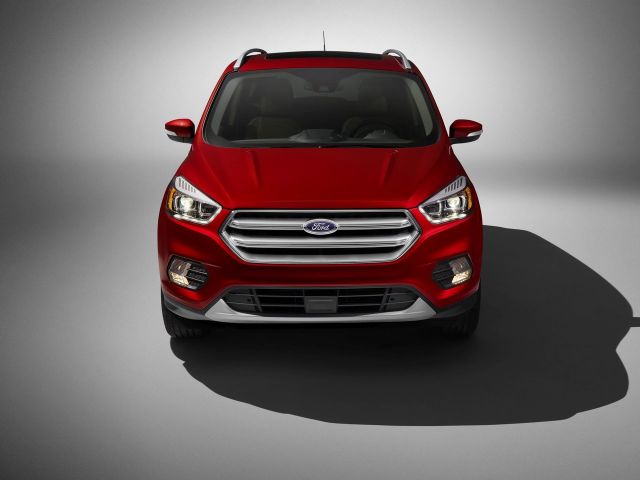 Фото Ford Escape III Restyling #2