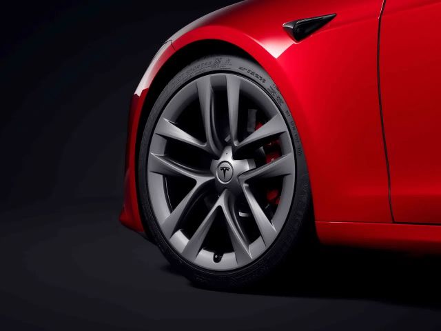 Фото Tesla Model S I Рестайлинг 2 #3