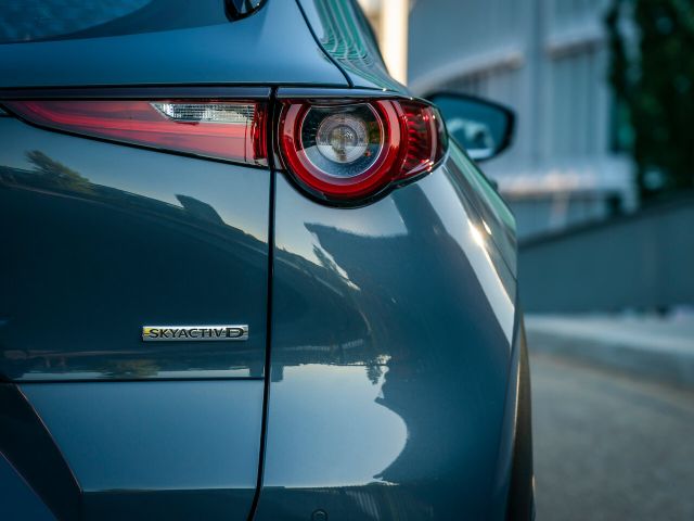 Фото Mazda CX-30 I #17