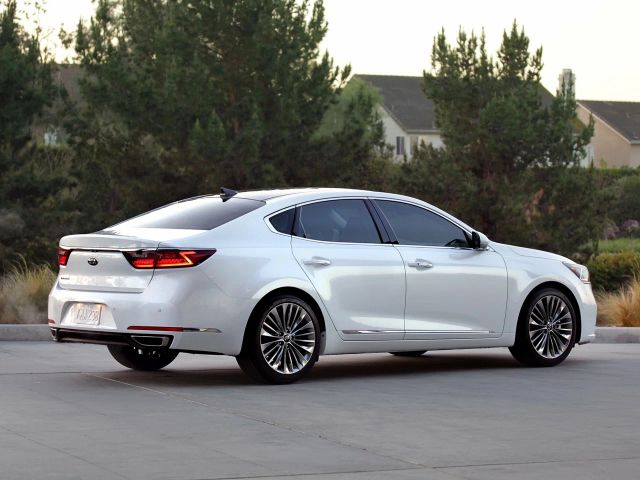 Фото Kia Cadenza II #2