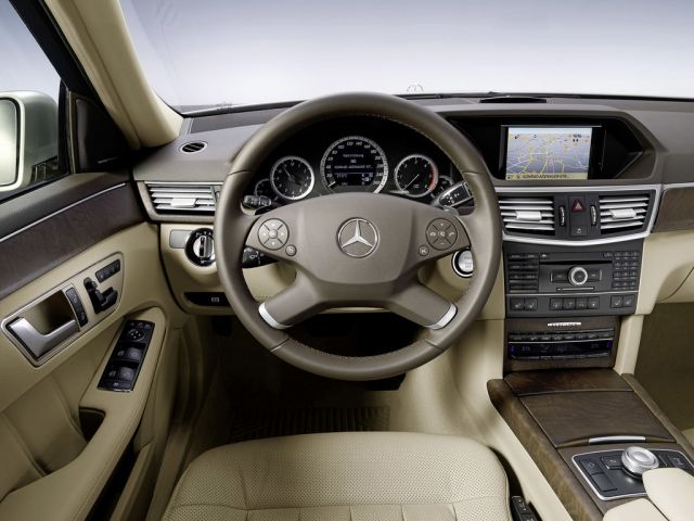 Фото Mercedes-Benz E-Класс IV (W212, S212, C207) #12