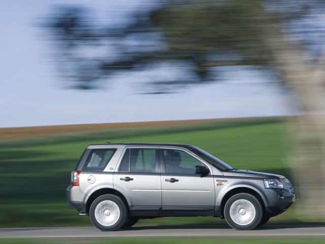 Фото Land Rover Freelander II #13