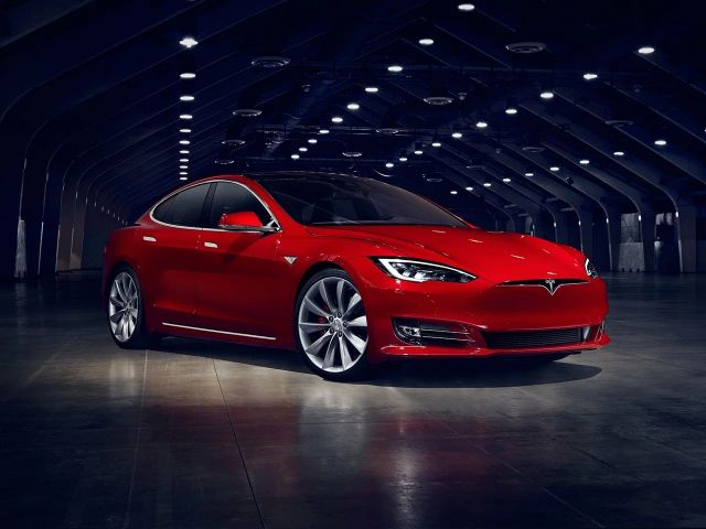 Фото Tesla Model S I Restyling #1