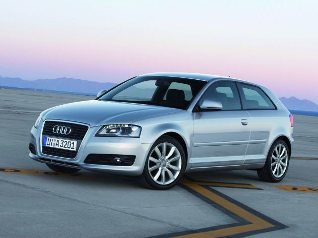 Фото Audi A3 II (8P) Restyling 2 #1