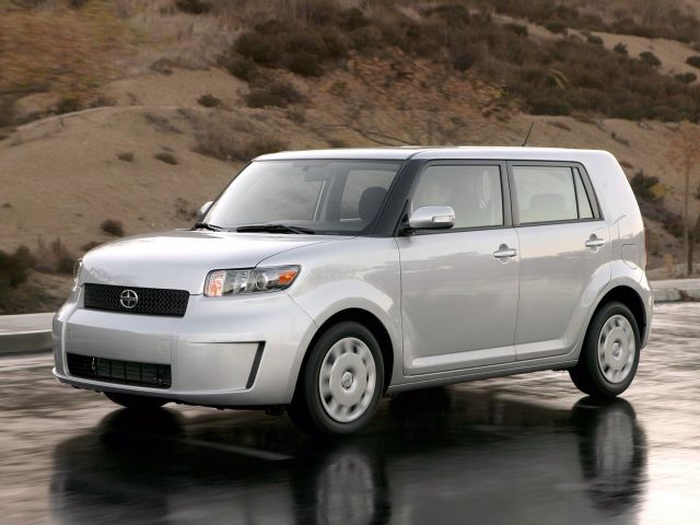 Фото Scion xB II #1