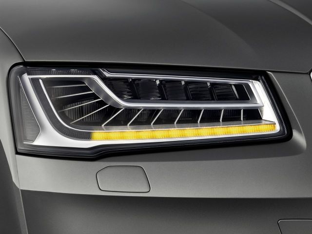 Фото Audi A8 III (D4) Restyling #9