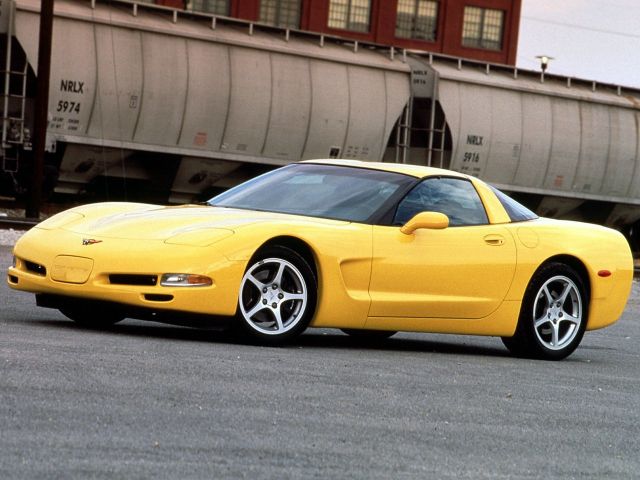 Фото Chevrolet Corvette C5 #1