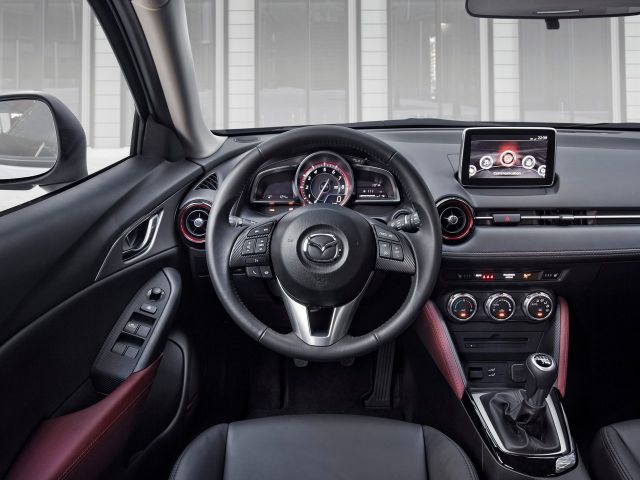 Фото Mazda CX-3 I #9