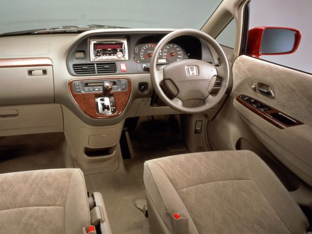 Фото Honda Odyssey II #3