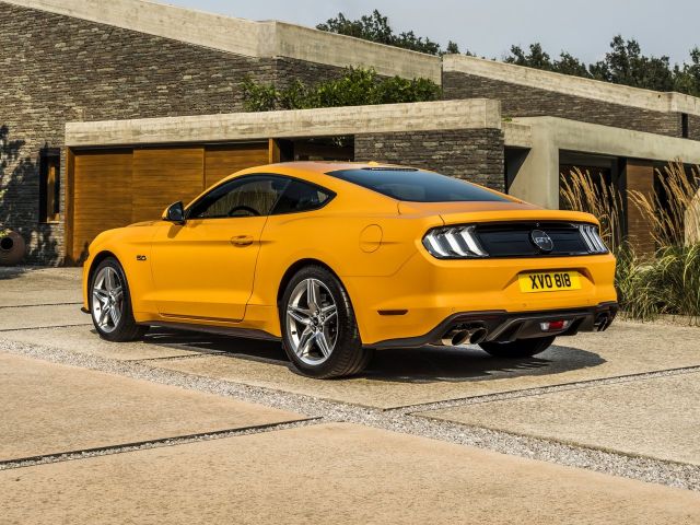 Фото Ford Mustang VI Restyling #2