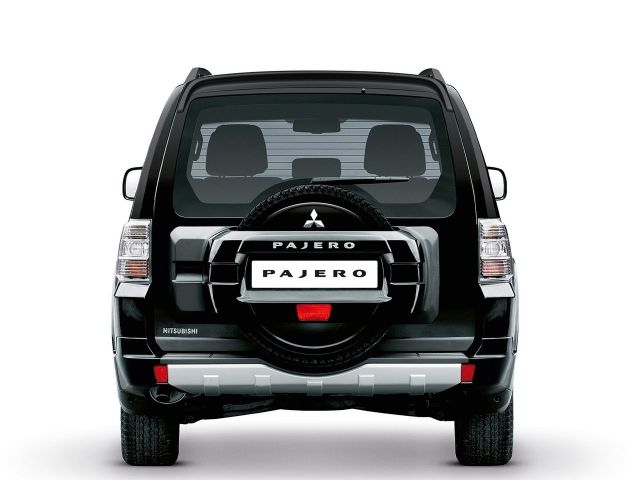 Фото Mitsubishi Pajero IV Restyling 1 #4